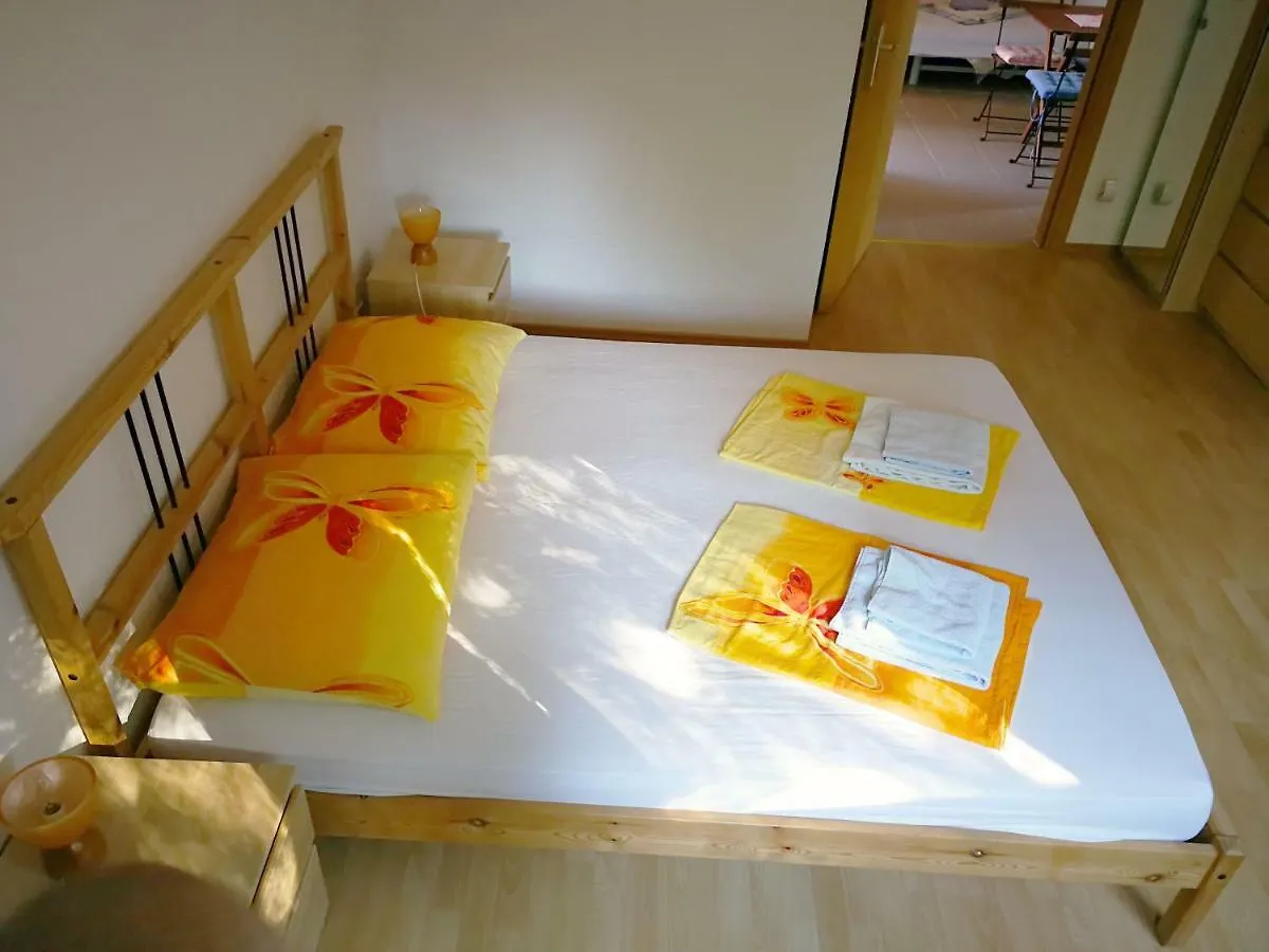 Family Friendly Apartments Island Rab Kampor