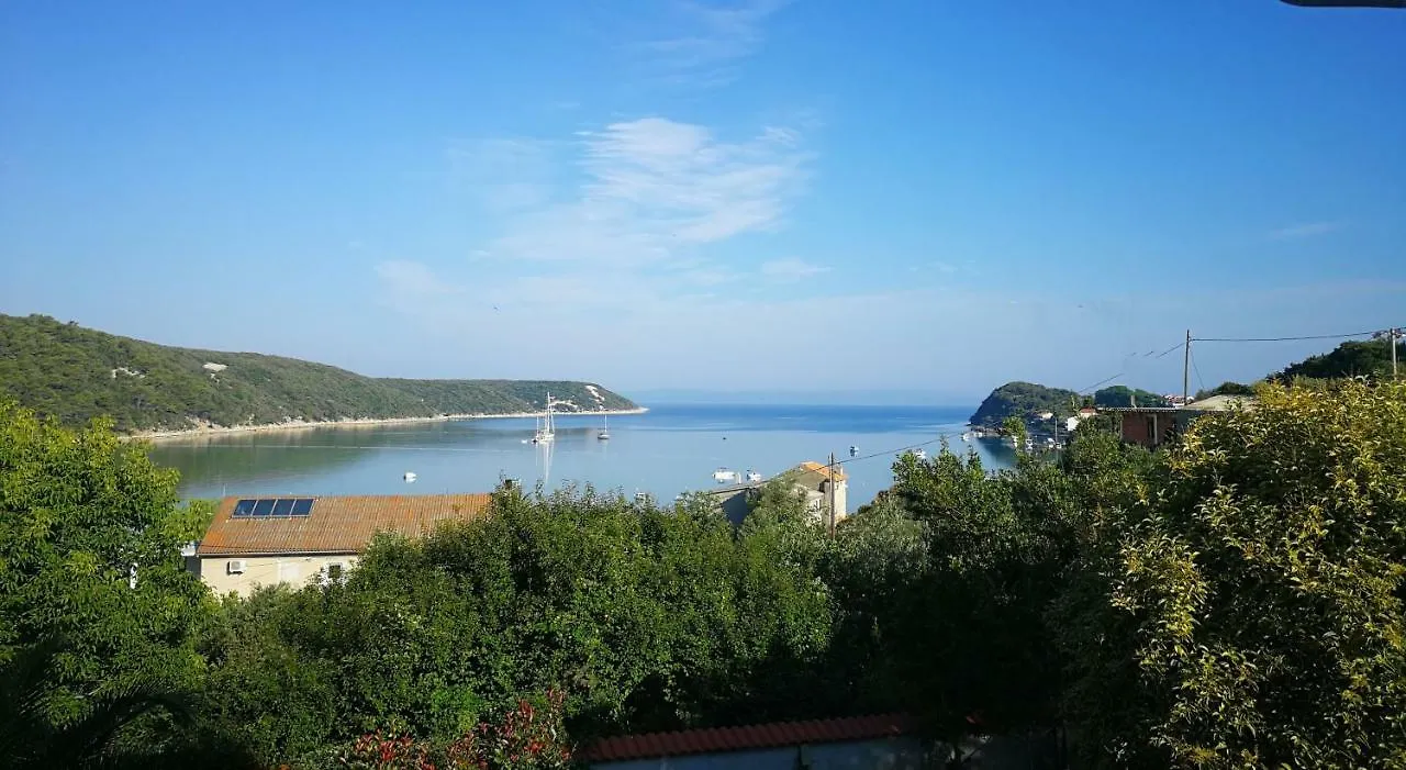 Family Friendly Apartments Island Rab Kampor